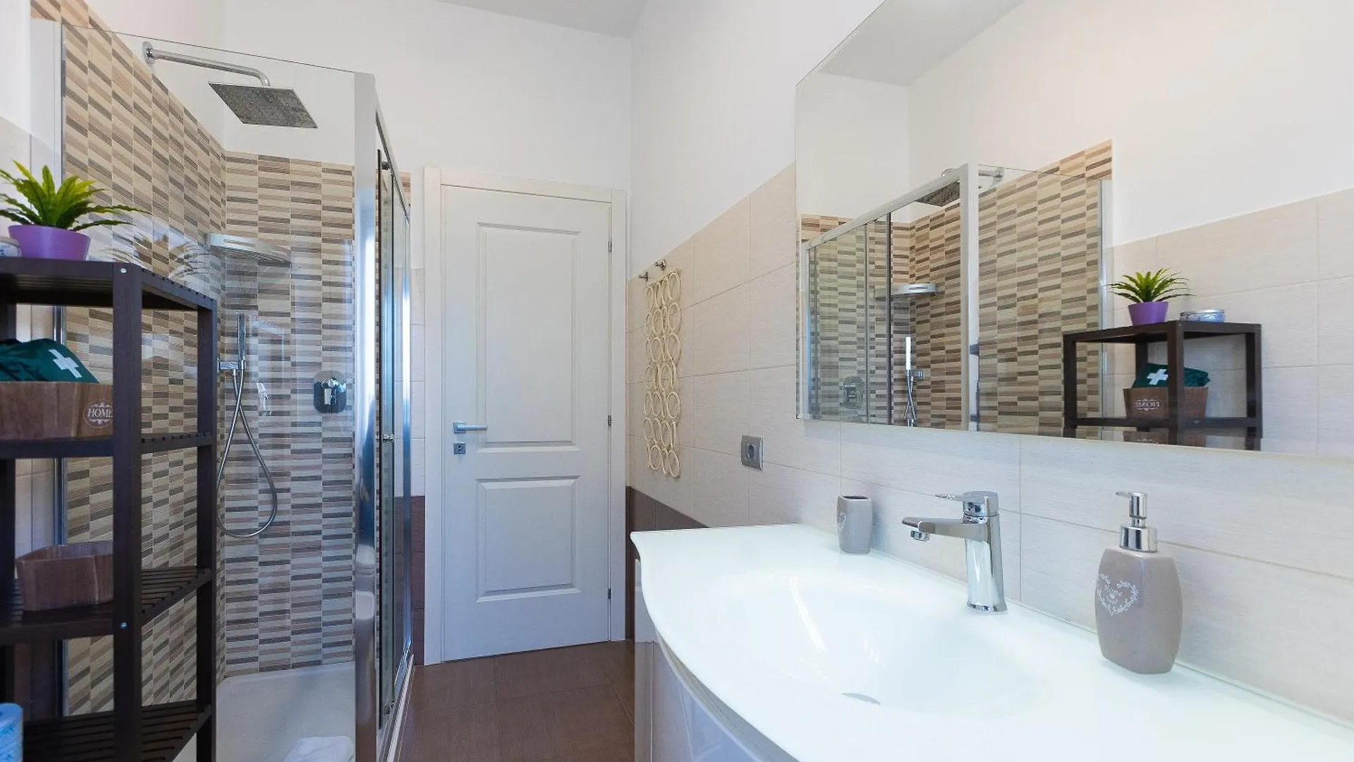 Altavilla By Rental In Rome Apartment